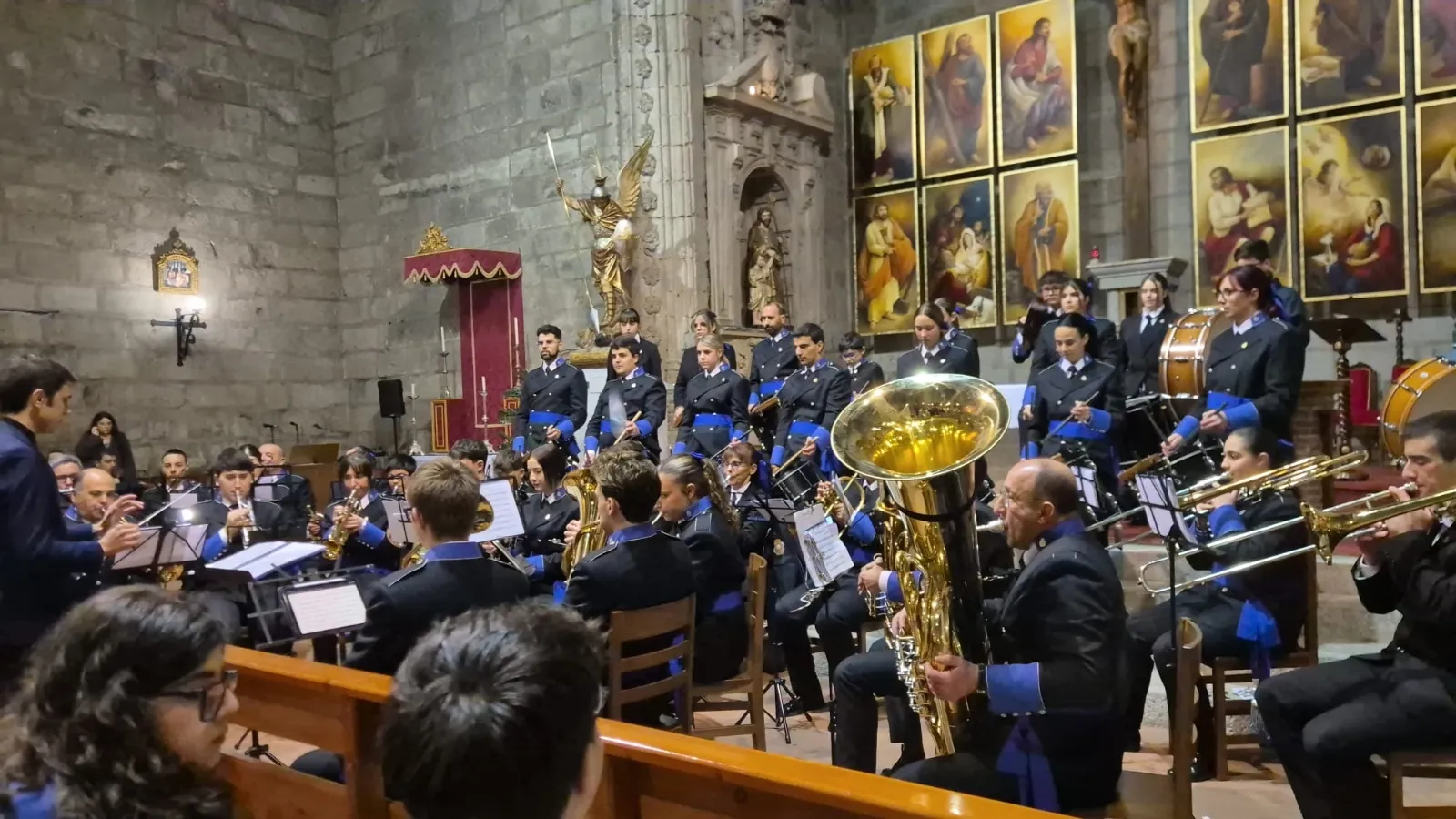 Foto 4 - La Estrella y los &lsquo;Sones Nazarenos&rsquo; anuncian la cercan&iacute;a de la Semana Santa con su brillante concierto