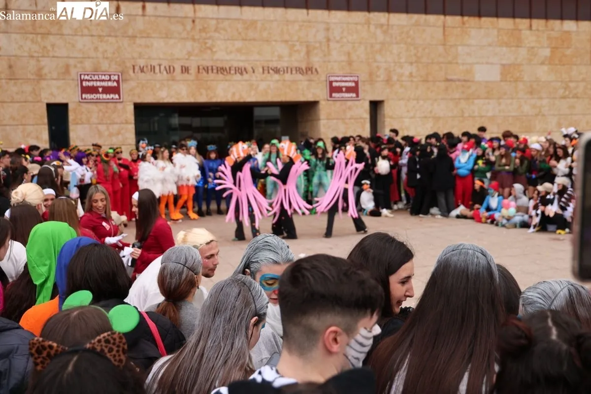 Fiestas de la Facultad de Enfermería de la Universidad de Salamanca. Foto de David Sañudo