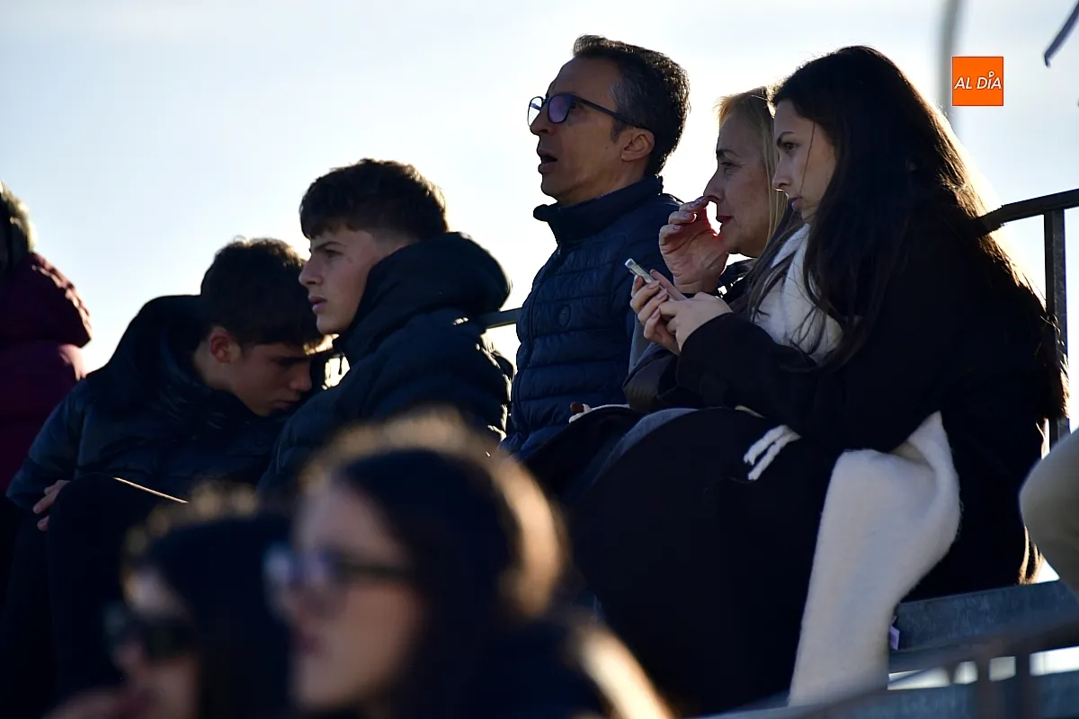 Encuentro en tre el Ciudad Rodrigo CF y el Victoria