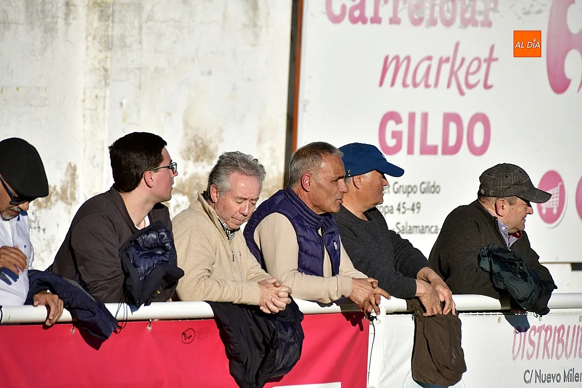 Encuentro en tre el Ciudad Rodrigo CF y el Victoria