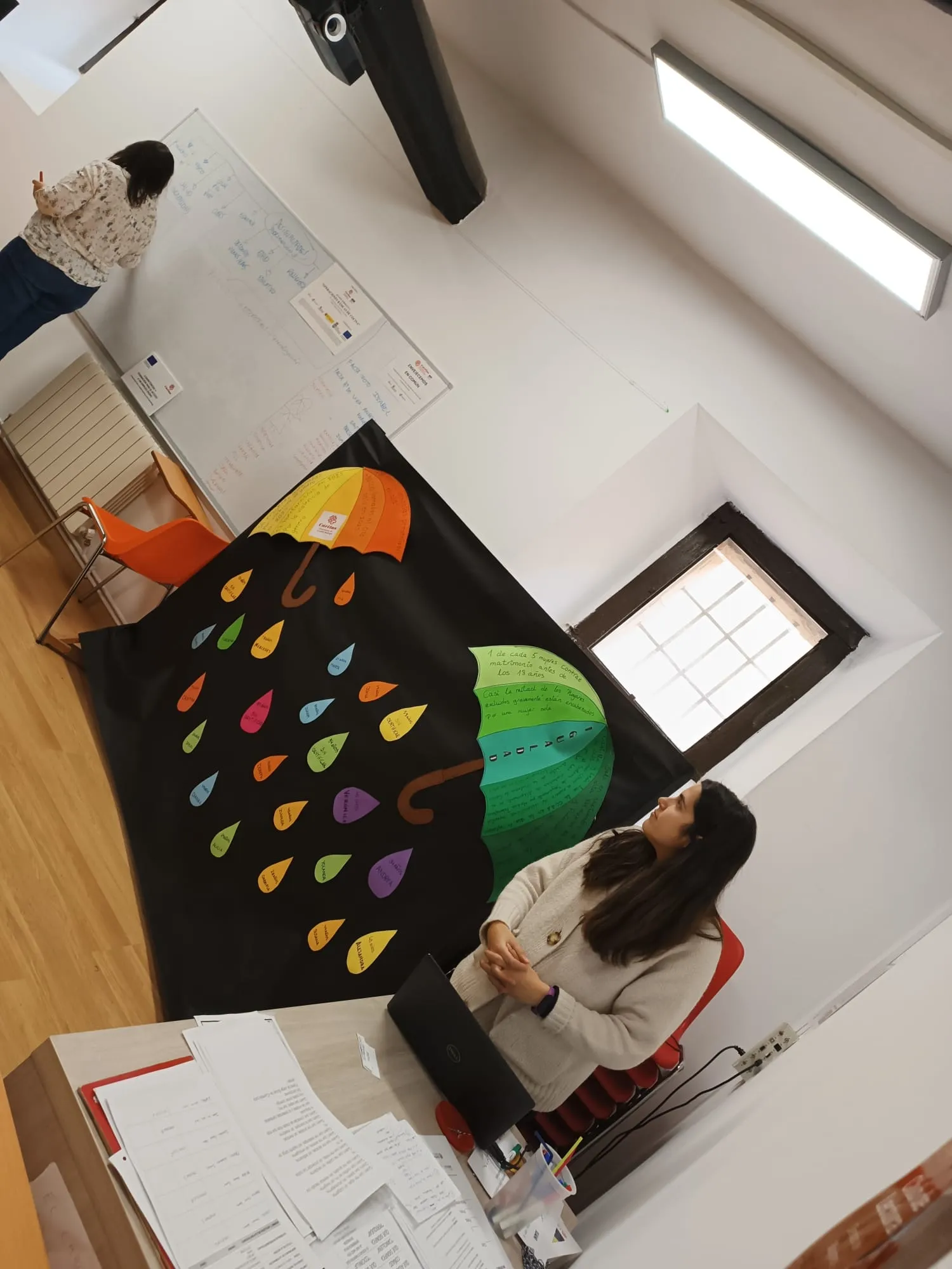 Foto 2 - Alumnos del curso de "Operaciones B&aacute;sicas de Cocina"  reciben un m&oacute;dulo de formaci&oacute;n en igualdad de g&eacute;nero