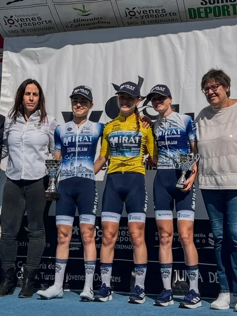 Foto 11 - Triplete salmantino en Extremadura: Naxara Odriozola gana la vuelta y el Mirat Team arrasa
