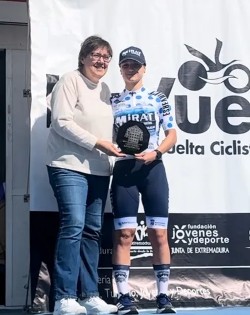 Foto 9 - Triplete salmantino en Extremadura: Naxara Odriozola gana la vuelta y el Mirat Team arrasa