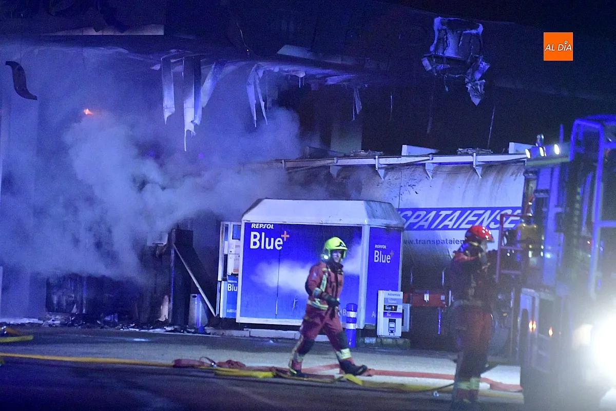 Incendio camión gasolinera El Salto