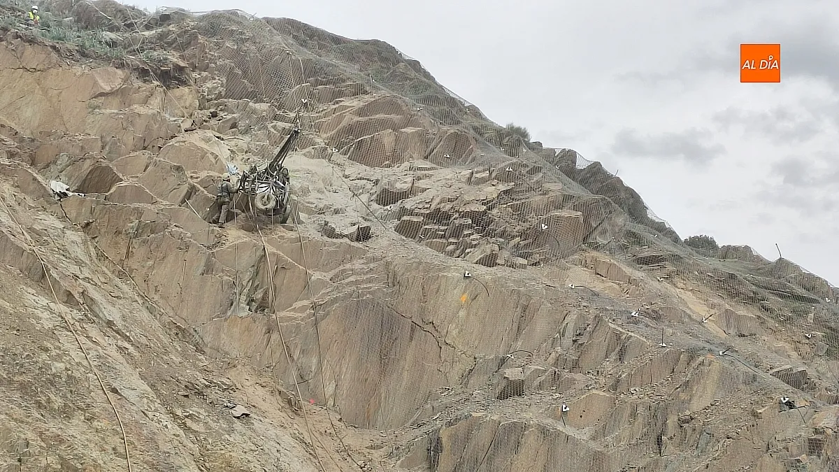 Obras en el Risco de Martiago