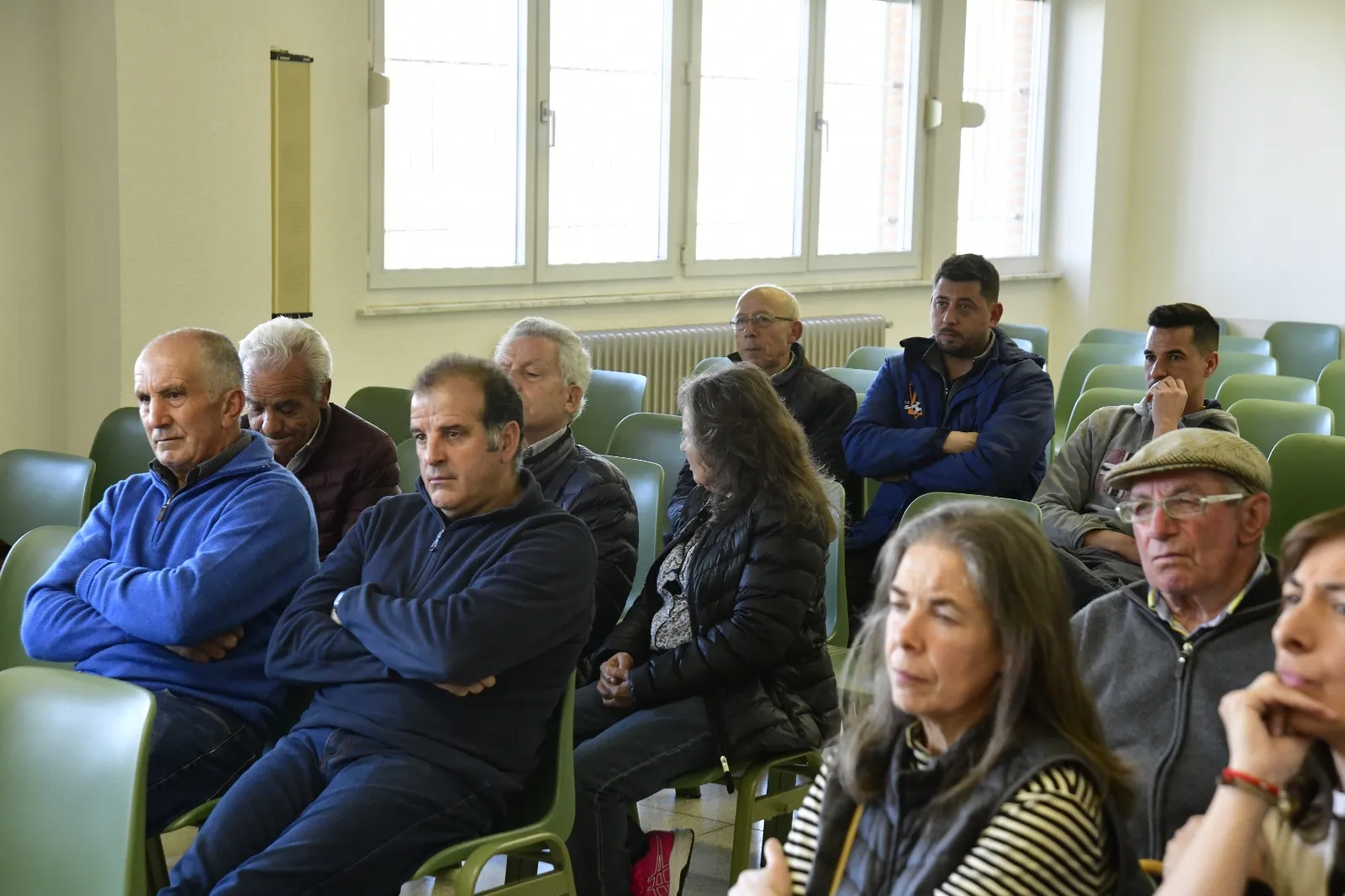 Foto 7 - Los regantes del &Aacute;gueda fijan la cuota anual y anuncian sanciones por no limpiar acequias