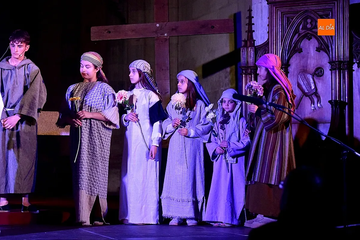 Representación grupo El Manantial Pasión en Catedral Ciudad Rodrigo