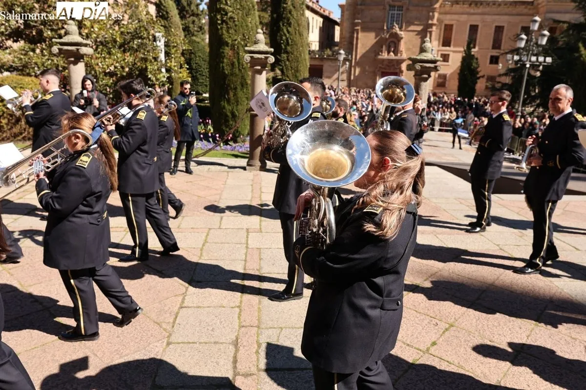 La Borriquilla vuelve a emocionar en Salamanca este Domingo de Ramos | FOTOS: David Sañudo