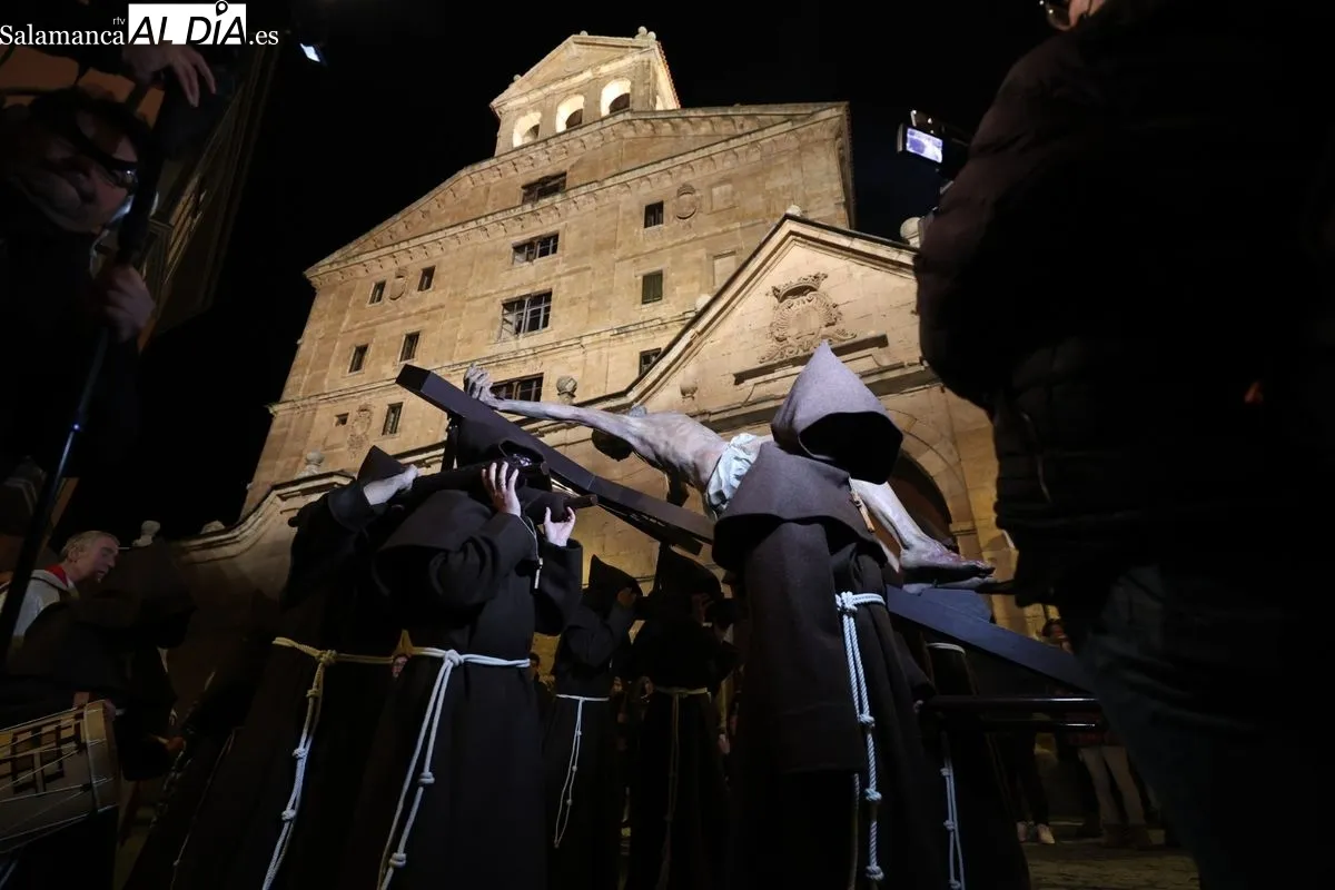 El Cristo de la Humildad deslumbra en Salamanca en su décimo aniversario | FOTOS: David Sañudo