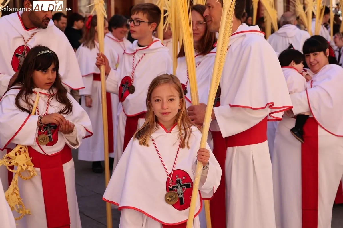 La Borriquilla vuelve a emocionar en Salamanca este Domingo de Ramos | FOTOS: David Sañudo