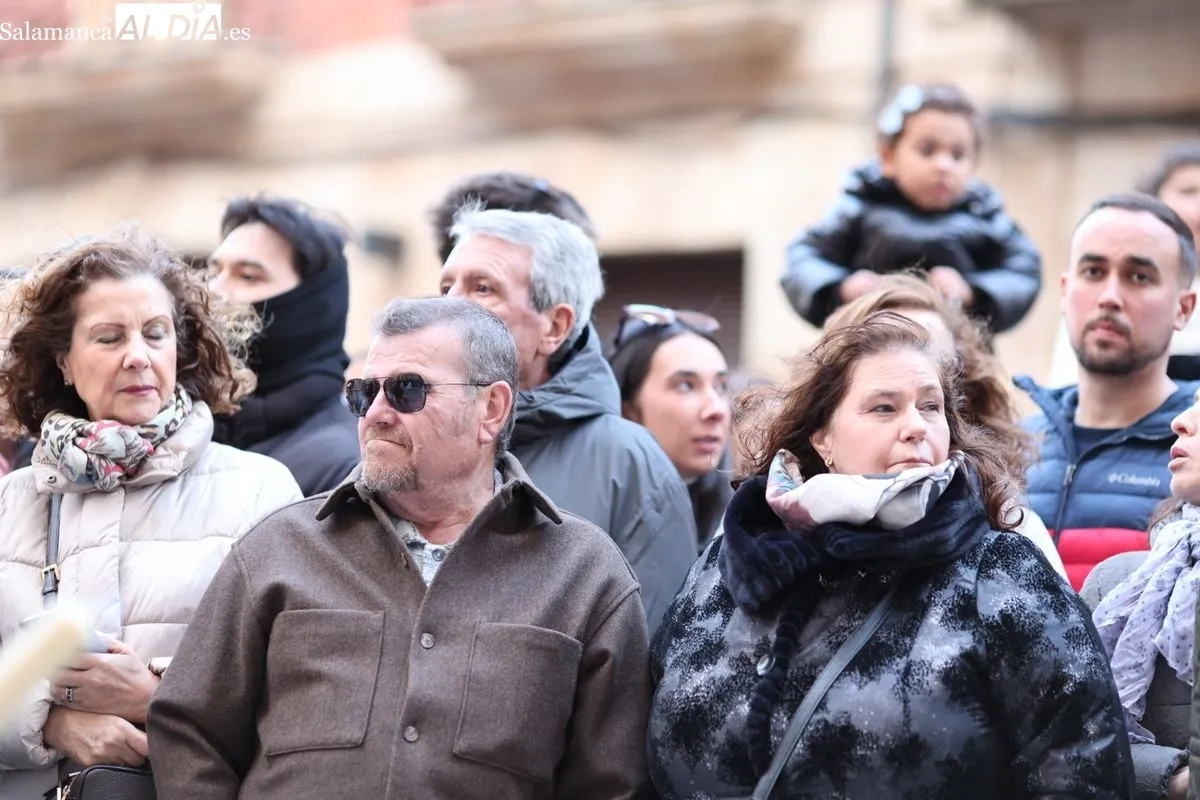 Sobrecogedora salida de Jesús Despojado desde la Purísima | FOTOS: David Sañudo
