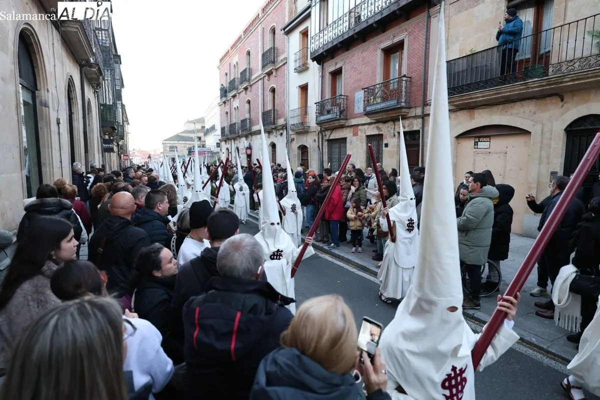 Emoción en el regreso del Jesús de la Redención a las calles de Salamanca | FOTOS: David Sañudo 