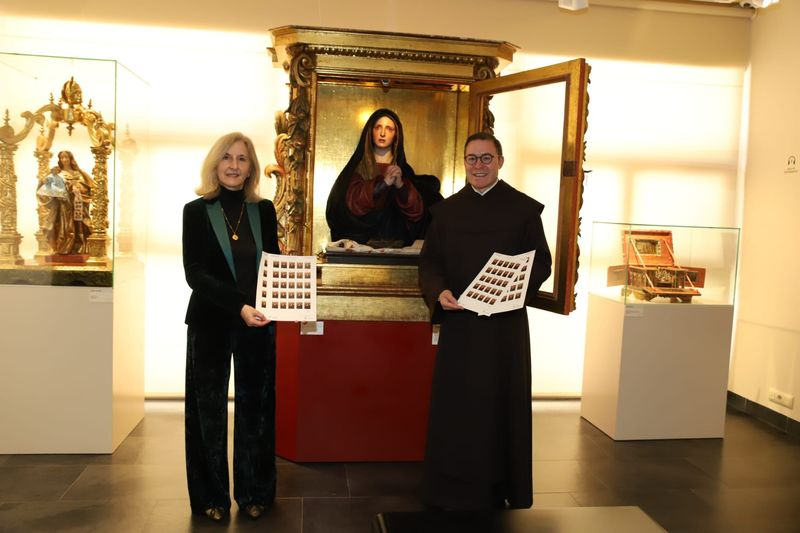 Sello de la Soledad de Pedro de Mena en Alba de Tormes