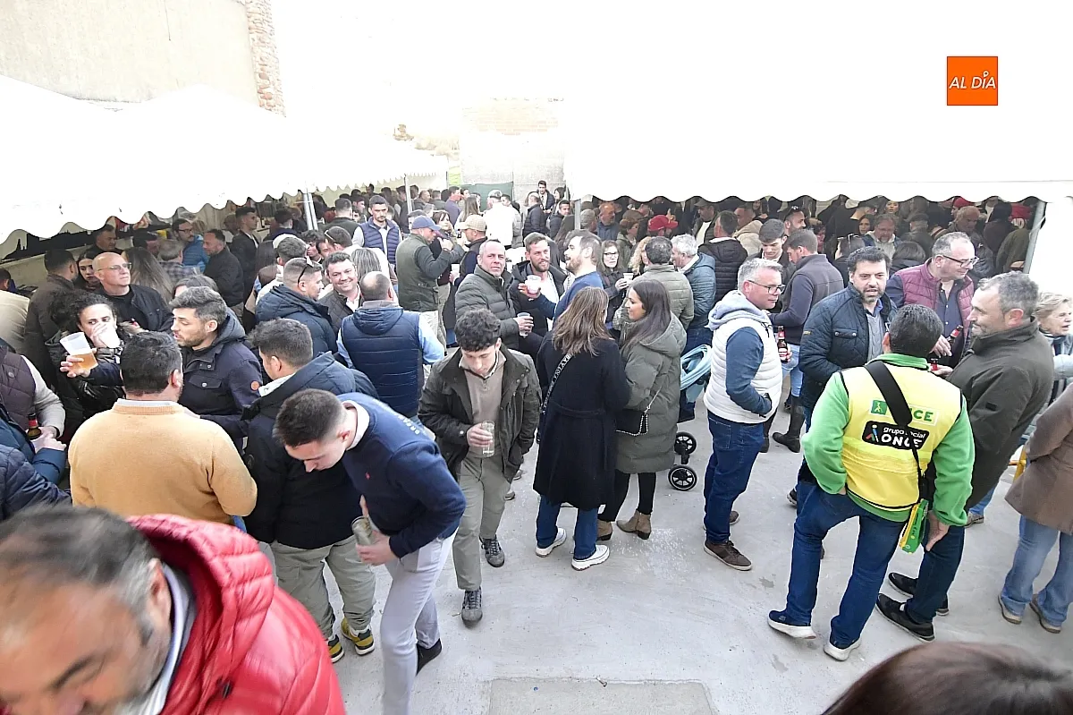 Tardeo fiestas Conejera