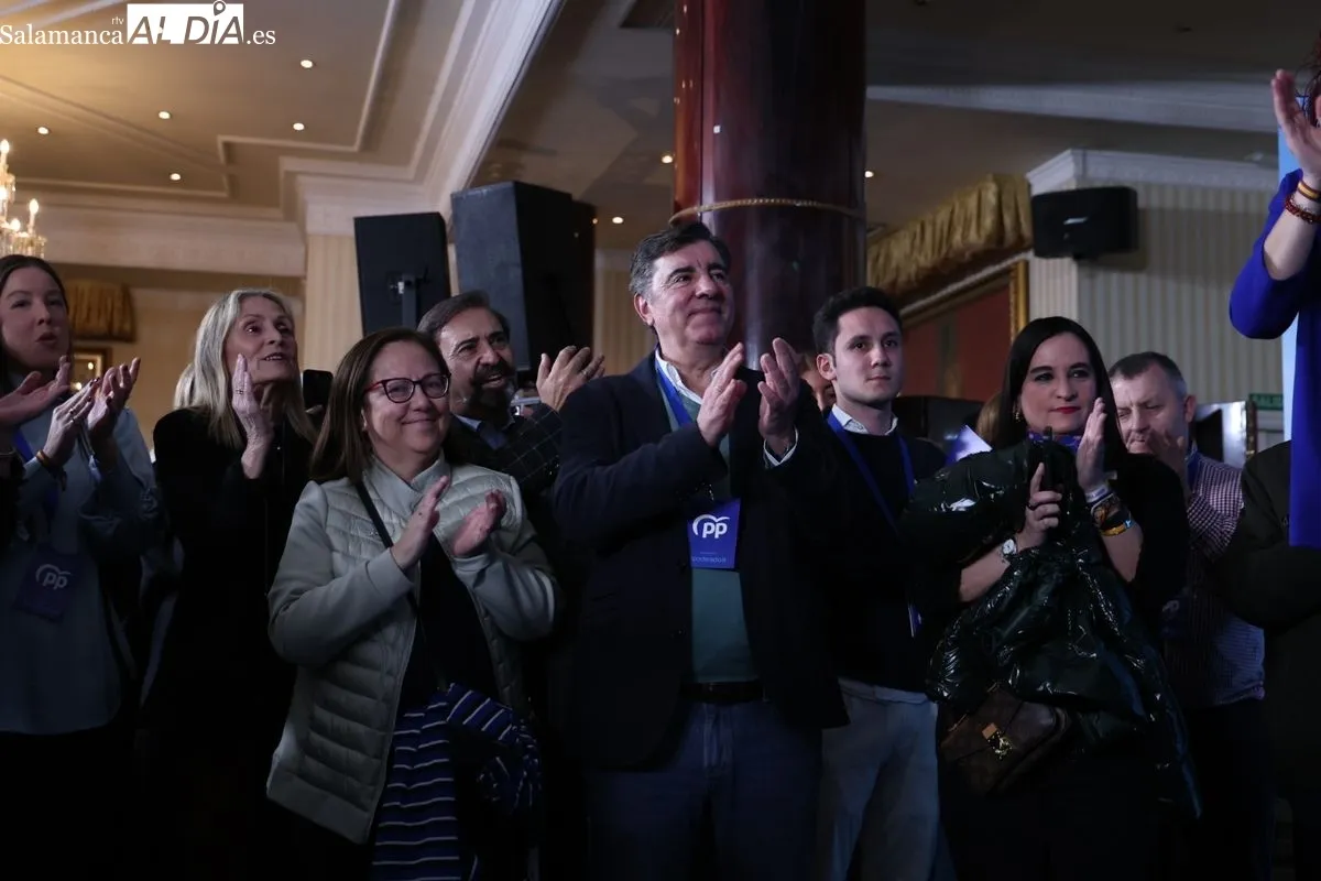 Celebración del triunfo de Mañueco y el PP en las elecciones de CyL. Foto de David Sañudo