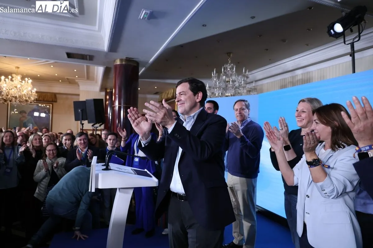Celebración del triunfo de Mañueco y el PP en las elecciones de CyL. Foto de David Sañudo