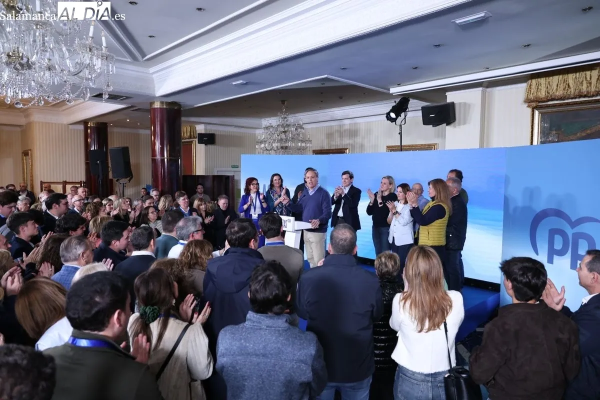 Celebración del triunfo de Mañueco y el PP en las elecciones de CyL. Foto de David Sañudo