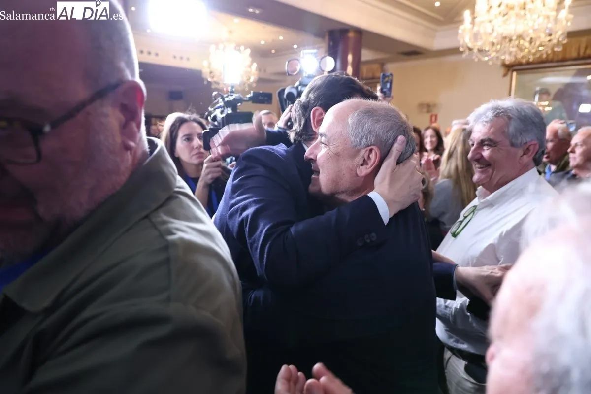 Celebración del triunfo de Mañueco y el PP en las elecciones de CyL. Foto de David Sañudo