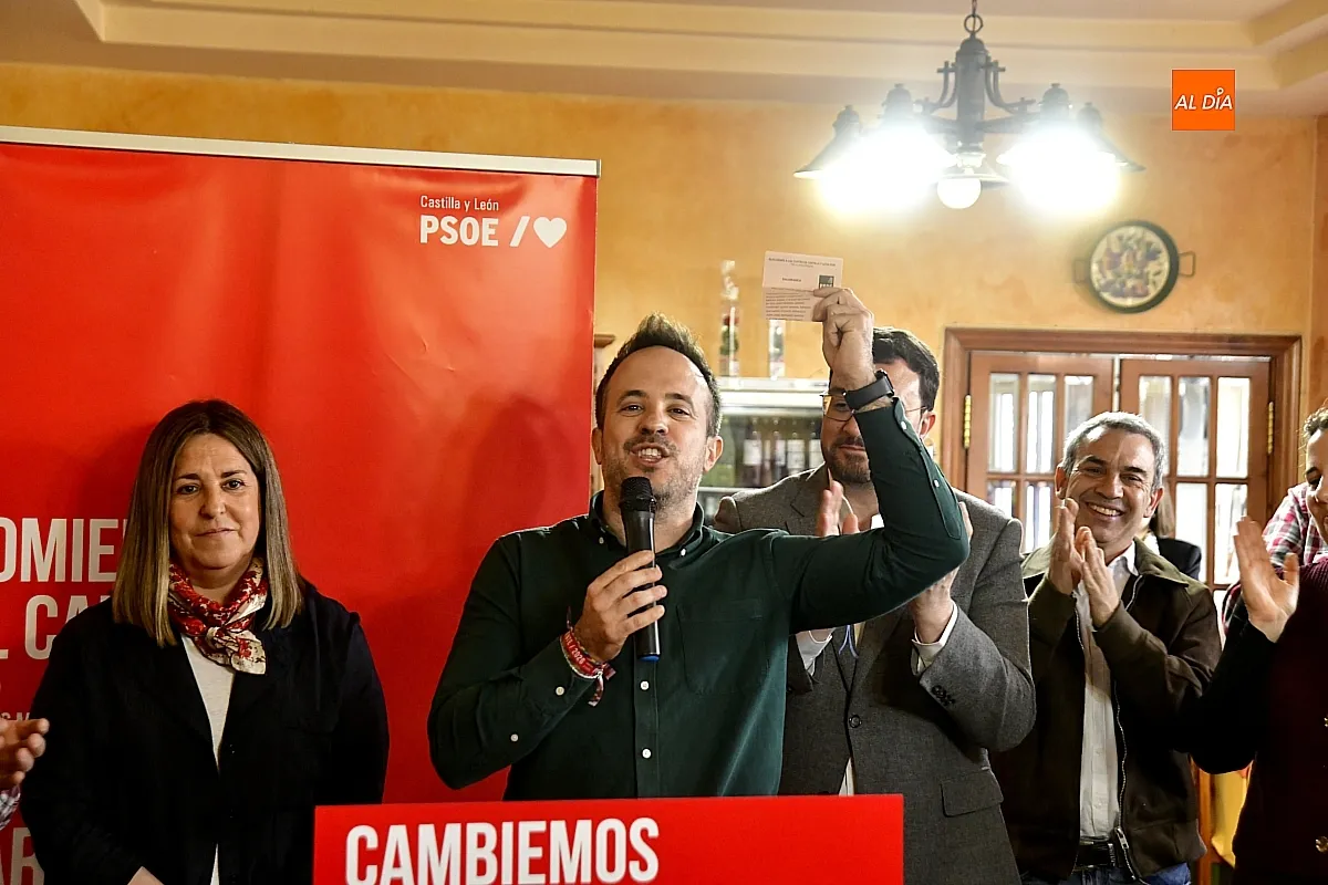 Alcaldes y militantes socialistas de la comarca de Ciudad Rodrigo arropan a Adrián Barbón en un acto de cierre de campaña