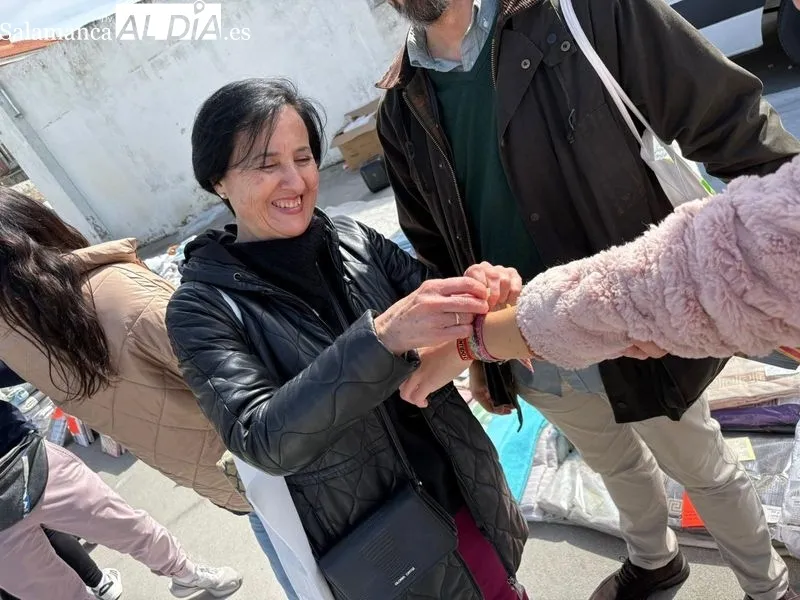 Foto 4 - Los candidatos de Vox por Salamanca visitan Alba de Tormes a cuatro d&iacute;as de las elecciones