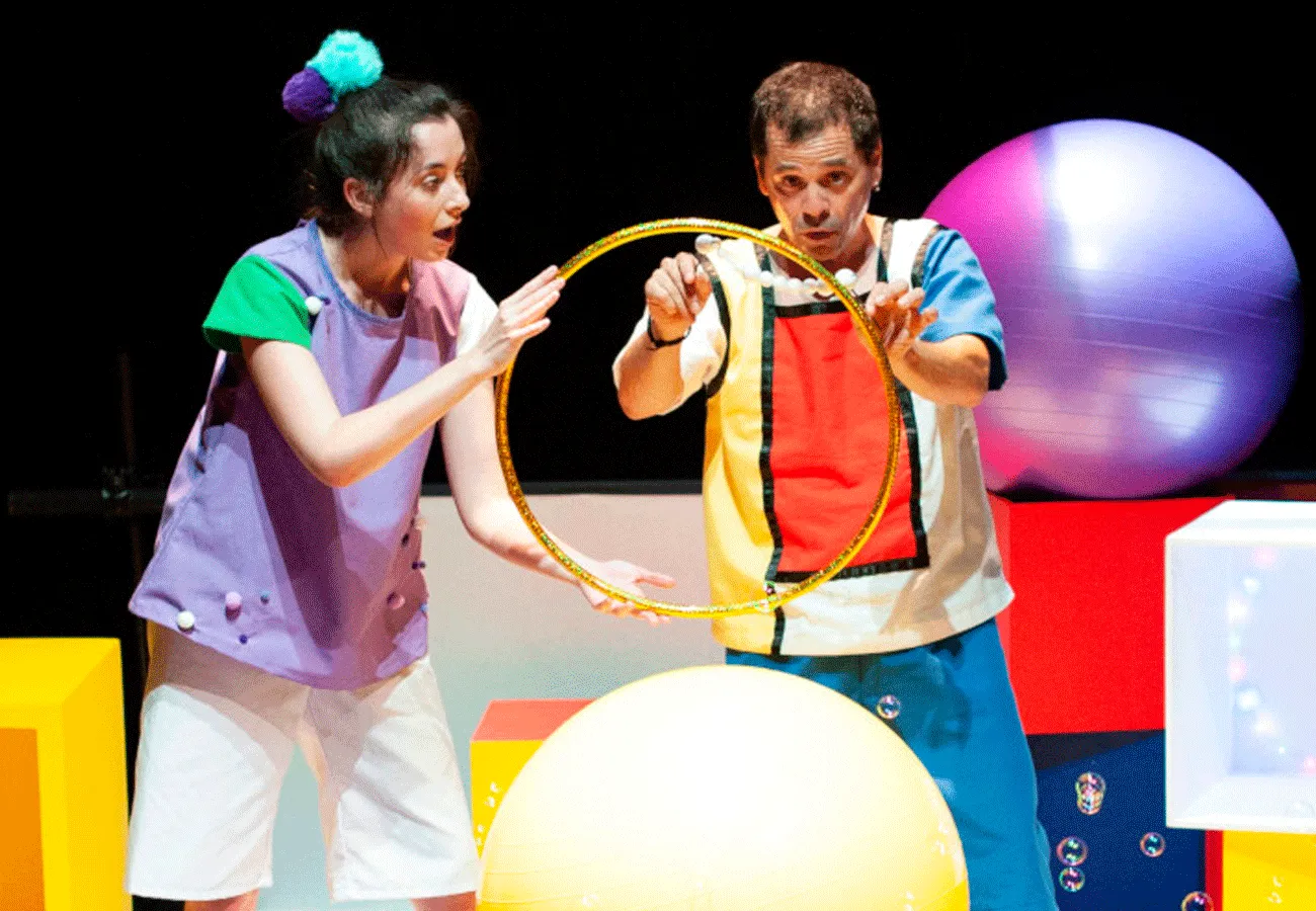Sábado 16 de mayo (17:30 y 18:30 h): Teatro para primera infancia. Bola por L'Horta Teatre.
