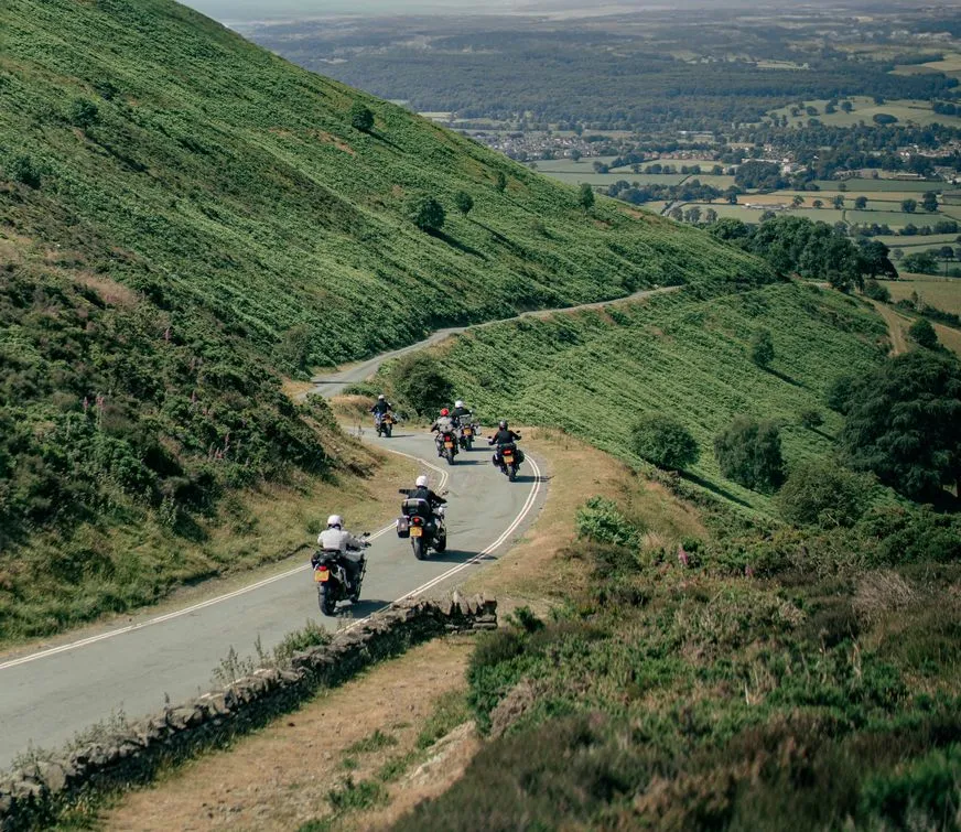 Moto y primavera: el momento ideal para revisar tu seguro y empezar a ahorrar