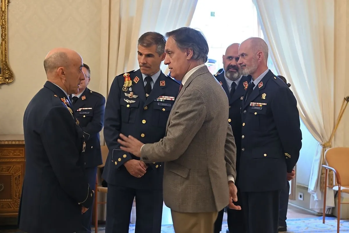 Foto 8 - Garc&iacute;a Carbayo nombra Hu&eacute;spedes Distinguidos a 76 alumnos de las academias del Aire en Matac&aacute;n