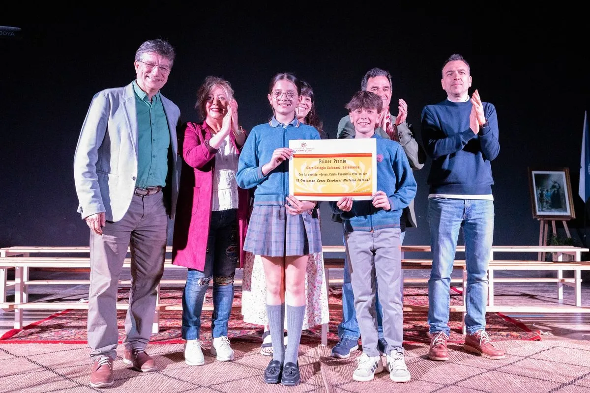 Foto 3 - El Colegio Calasanz de Salamanca gana el II Certamen de Coros Escolares auton&oacute;mico