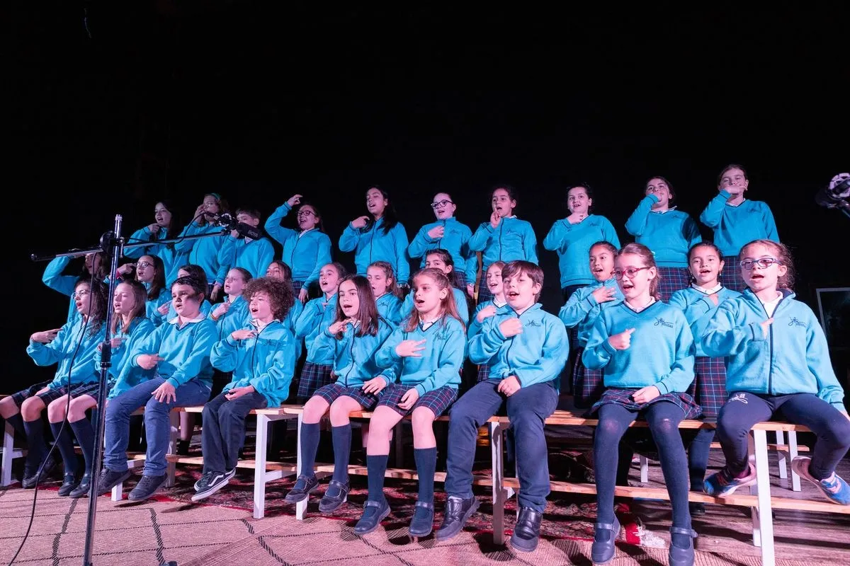 Foto 2 - El Colegio Calasanz de Salamanca gana el II Certamen de Coros Escolares auton&oacute;mico