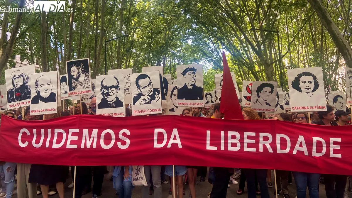 La emoción de un 25 de abril en Lisboa