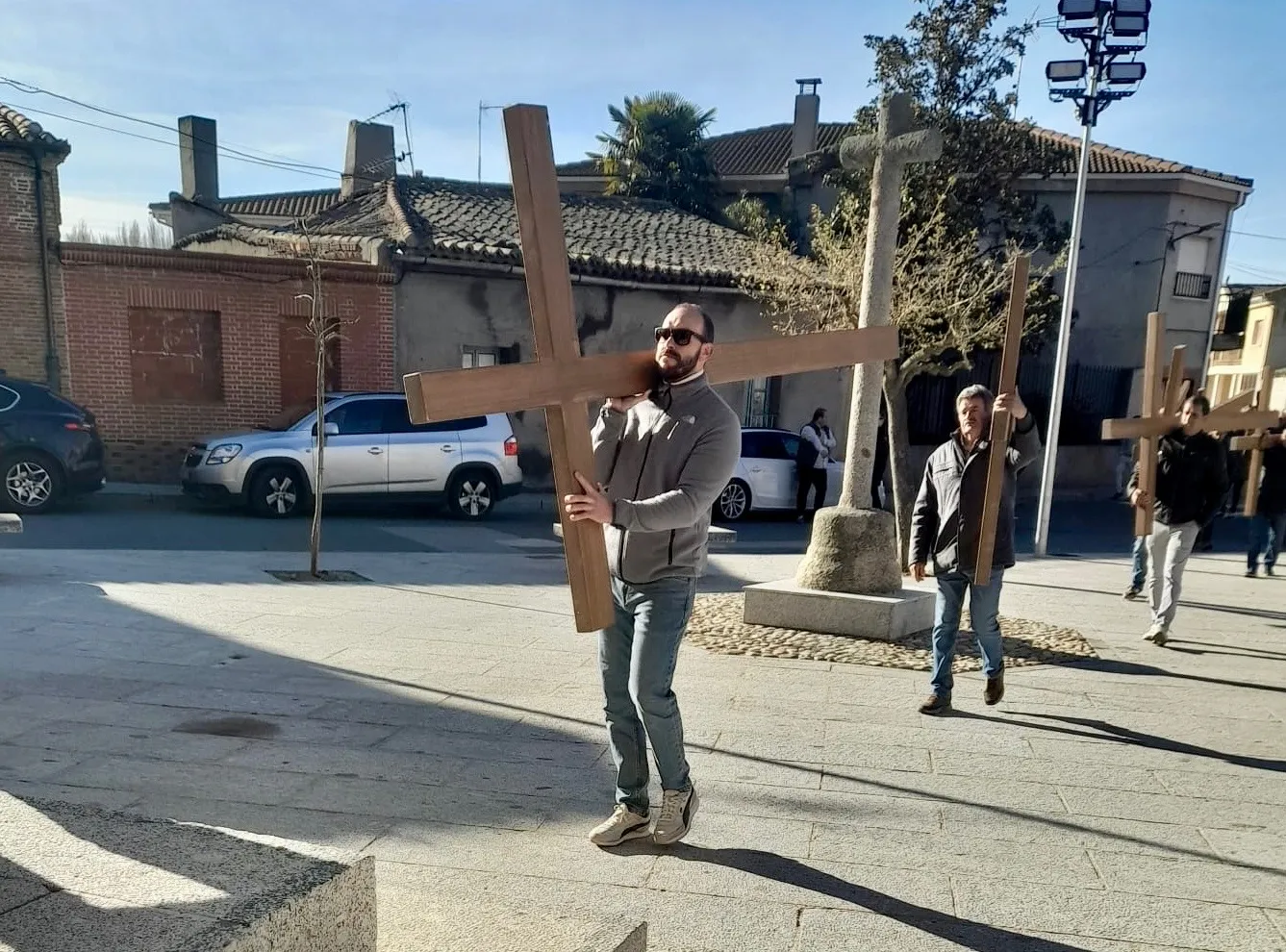 Foto 2 - Villoria mantiene viva la tradici&oacute;n del V&iacute;a Crucis en Viernes Santo