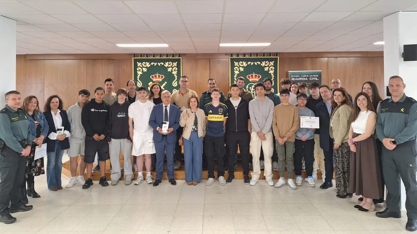 El IES Ramos del Manzano de Vitigudino gana la VII edición de la CiberLiga de la Guardia Civil