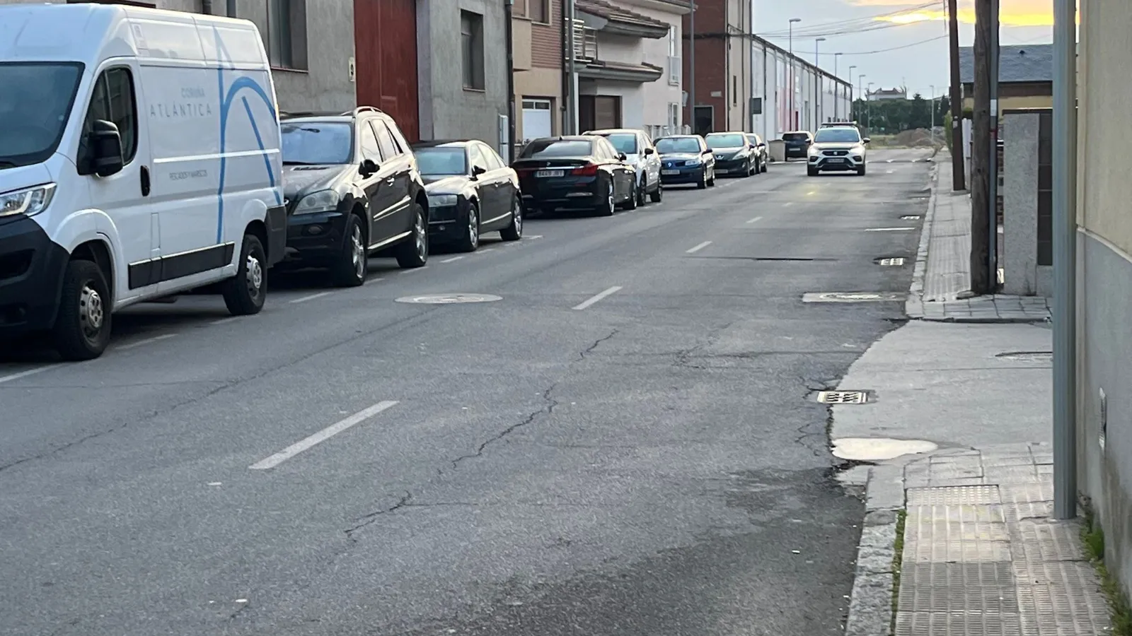 Foto 2 - Los vecinos de Ronda de las Cruces piden al Ayuntamiento &ldquo;actuaciones de urgencia y que expliquen los retrasos&rdquo; en las mejoras de seguridad prometidas