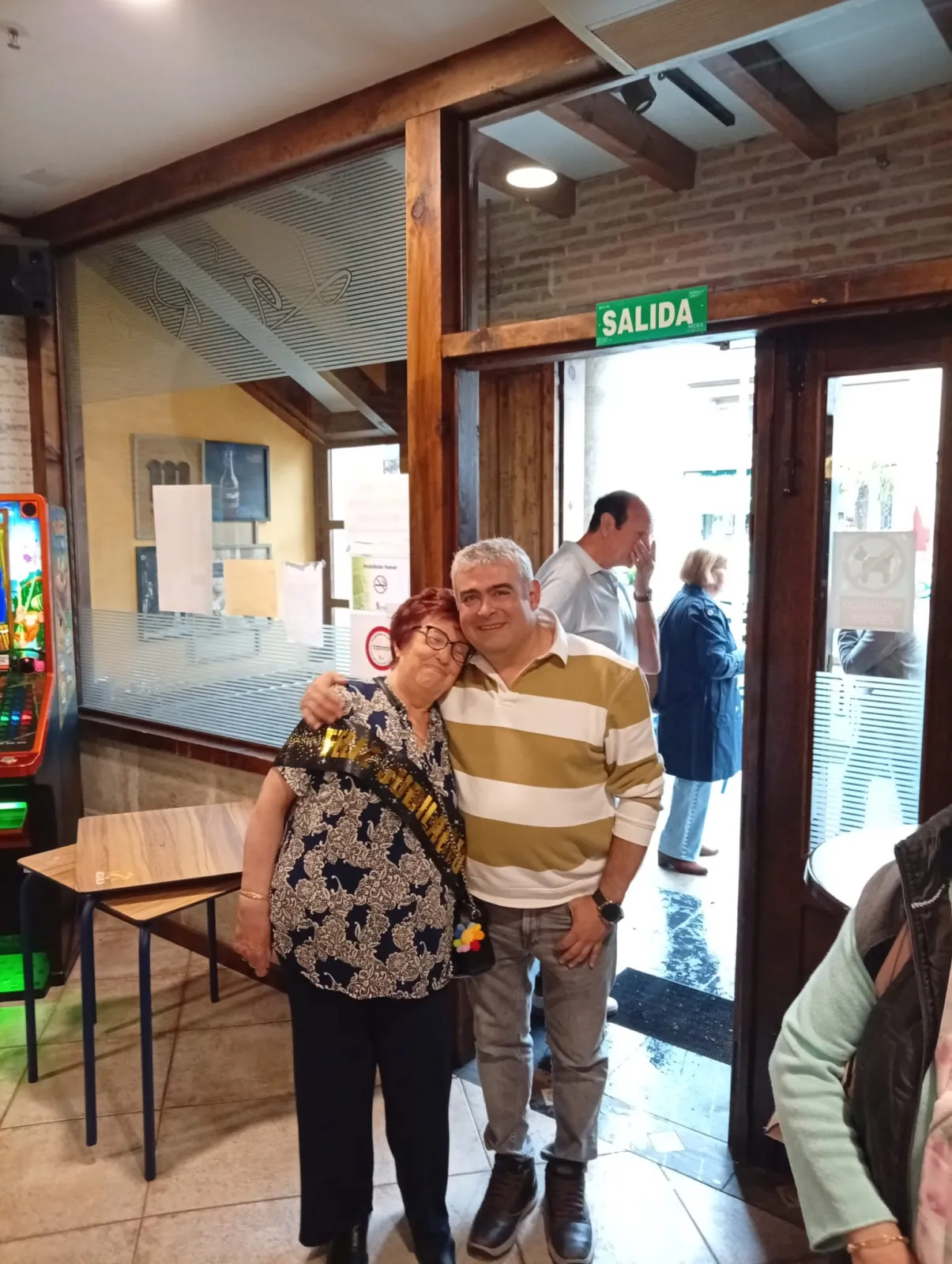 Foto 4 - Emotivo adi&oacute;s a Pilar San Pedro de parte de sus compa&ntilde;eros de la Residencia Mixta