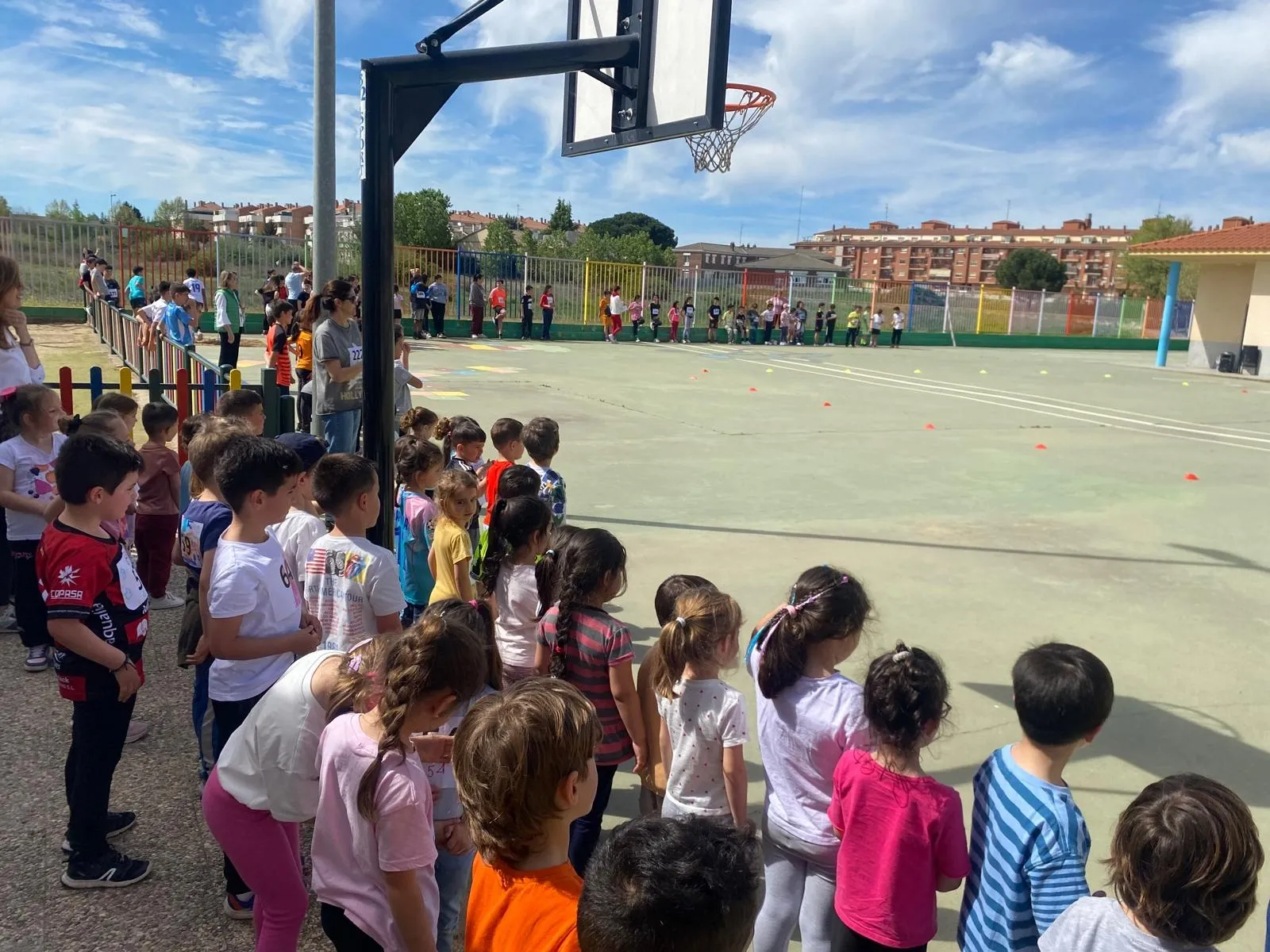 Foto 3 - El Colegio San Blas de Santa Marta recauda casi 500 euros para ADSIS en su VI Carrera Solidaria