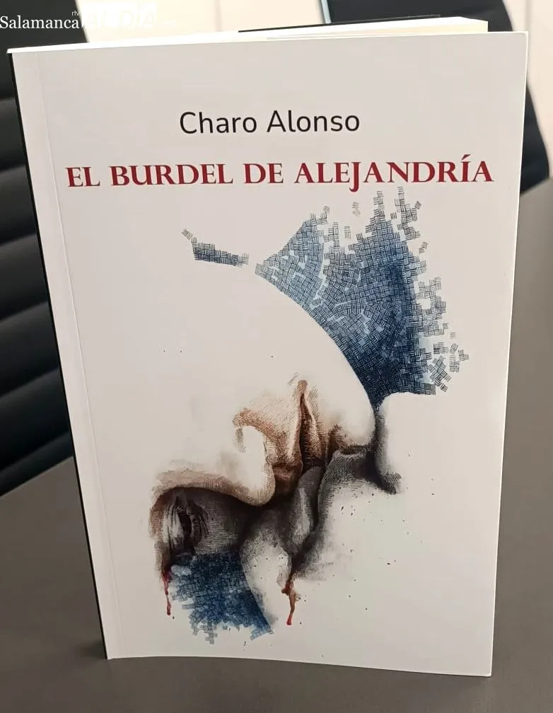 Charo Alonso, autora de la novela El burdel de Alejandría, en los estudios de SALAMANCA AL DÍA