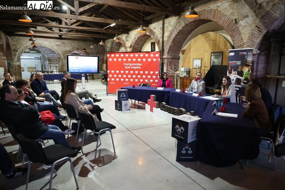 Cruz Roja Salamanca y empresas agroalimentarias analizan los retos de empleo, la captación de talento joven y el relevo generacional en el medio rural. Foto de David Sañudo
