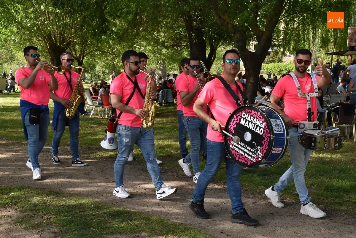 Foto 2 - La Charanga Manliao pondr&aacute; el ritmo al tradicional Lunes de Aguas 