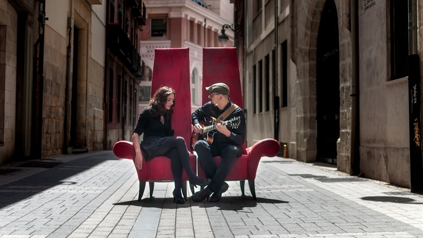 Concierto gratuito de Cover Club en el Museo de la Automoción de Salamanca