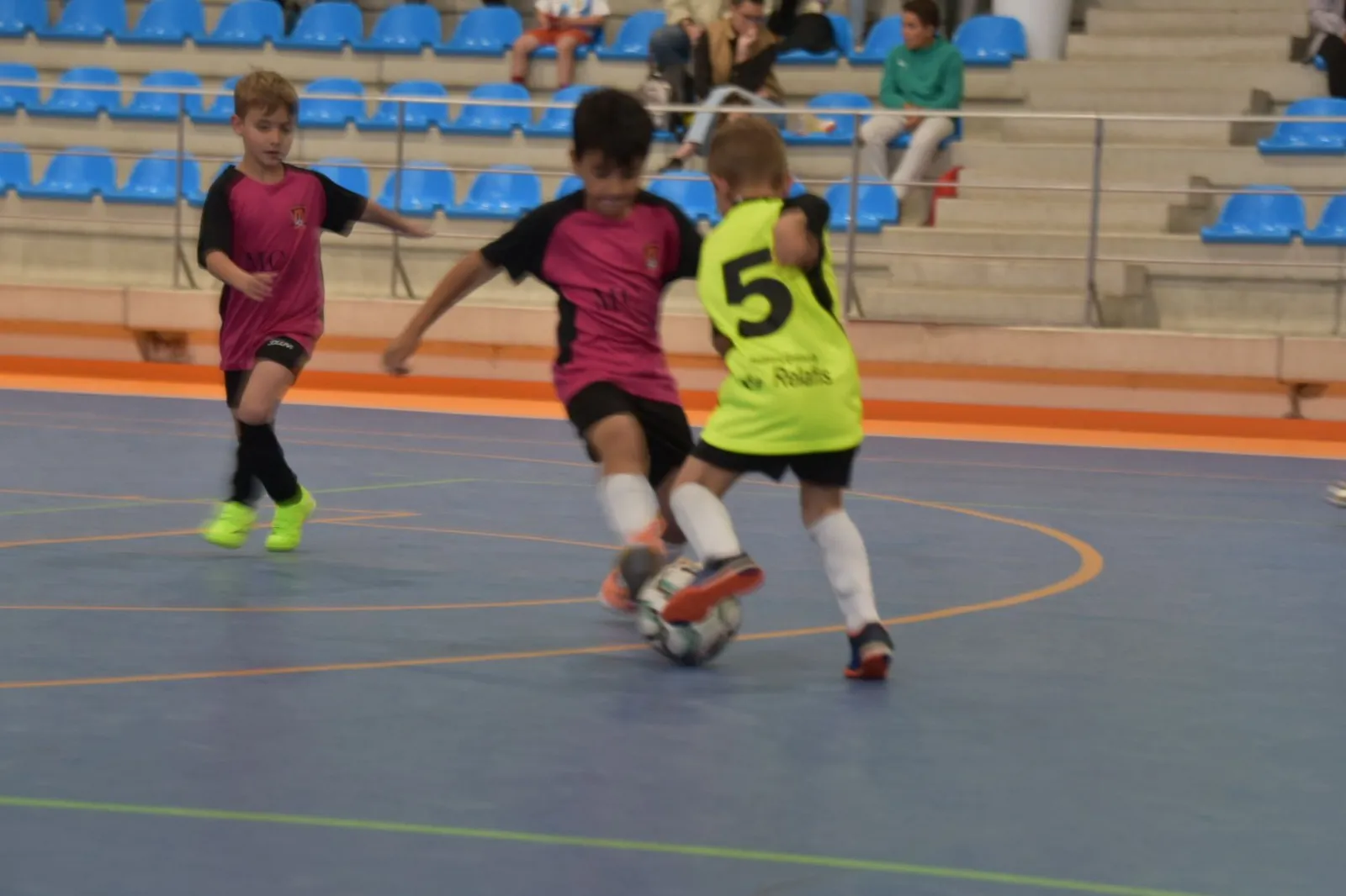 Foto 4 - Comienzo de la III Edici&oacute;n de la Liga Comarcal de la Escuela de F&uacute;tbol del Ciudad Rodrigo CF