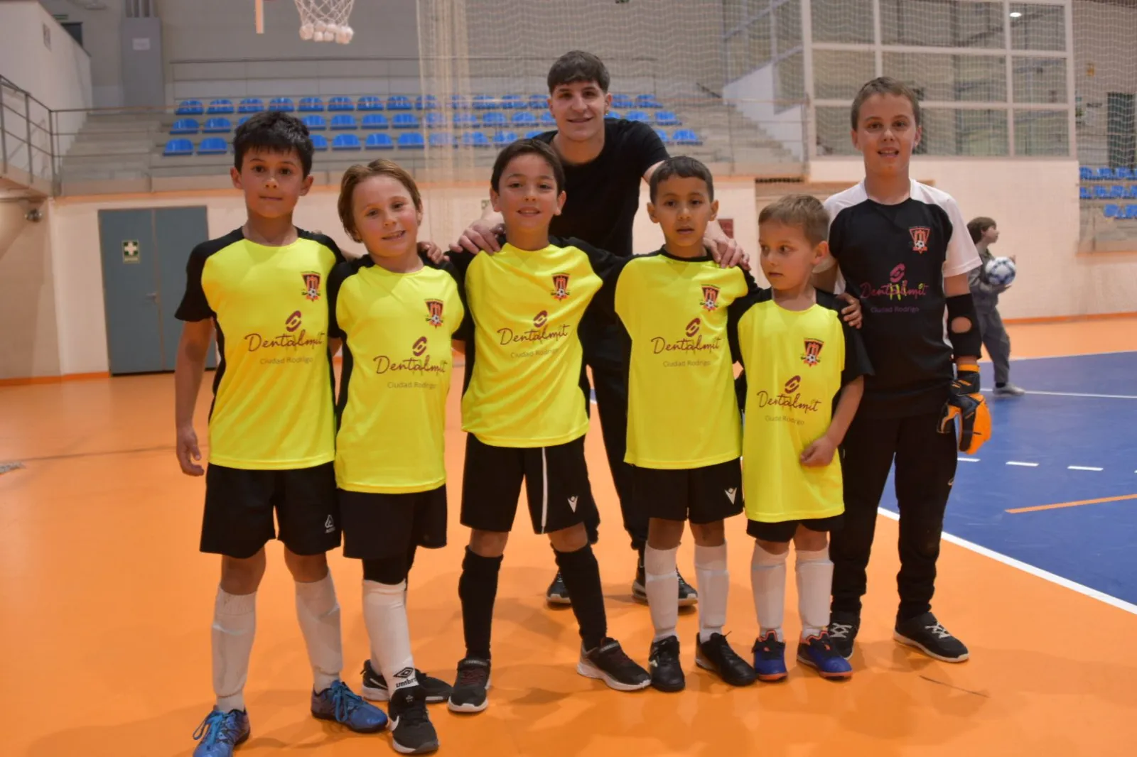 Foto 8 - Comienzo de la III Edici&oacute;n de la Liga Comarcal de la Escuela de F&uacute;tbol del Ciudad Rodrigo CF