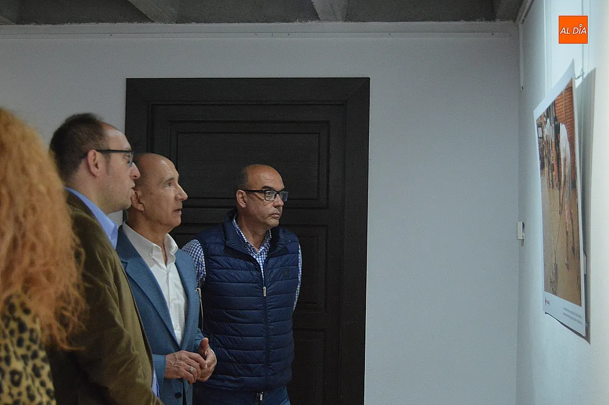 Inauguración de la exposición de Cruz Roja “Humanidad en imágenes”