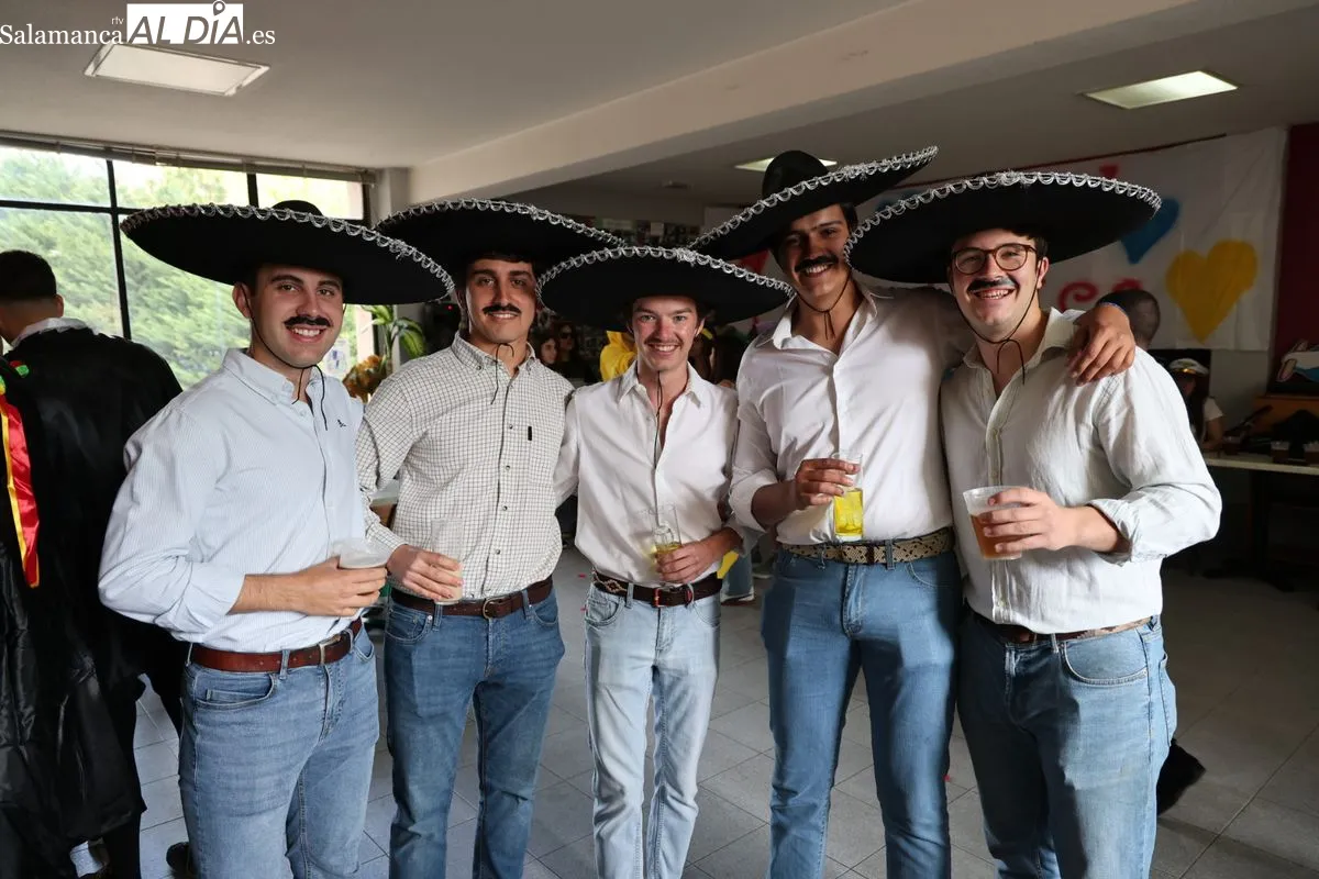 Estudiantes de Ciencias Agrarias y Ambientales celebra sus fiestas con disfraces. Foto de David Sañudo