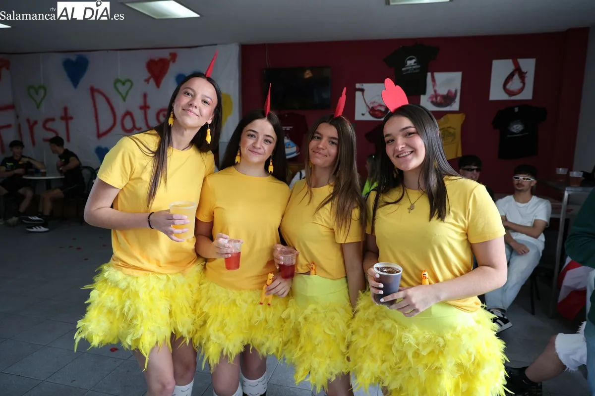 Estudiantes de Ciencias Agrarias y Ambientales celebra sus fiestas con disfraces. Foto de David Sañudo