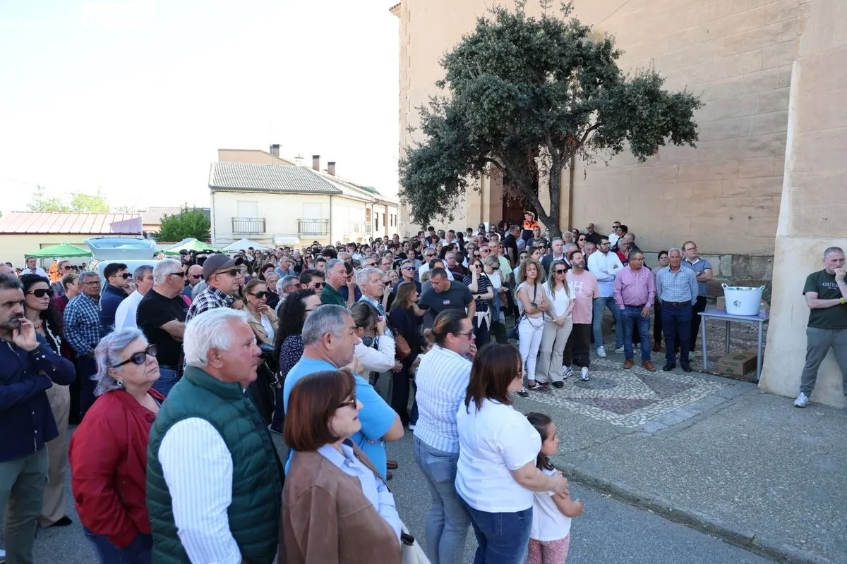 Funeral de María Caamaño en Encinas de Abajo. Fotos: David Sañudo