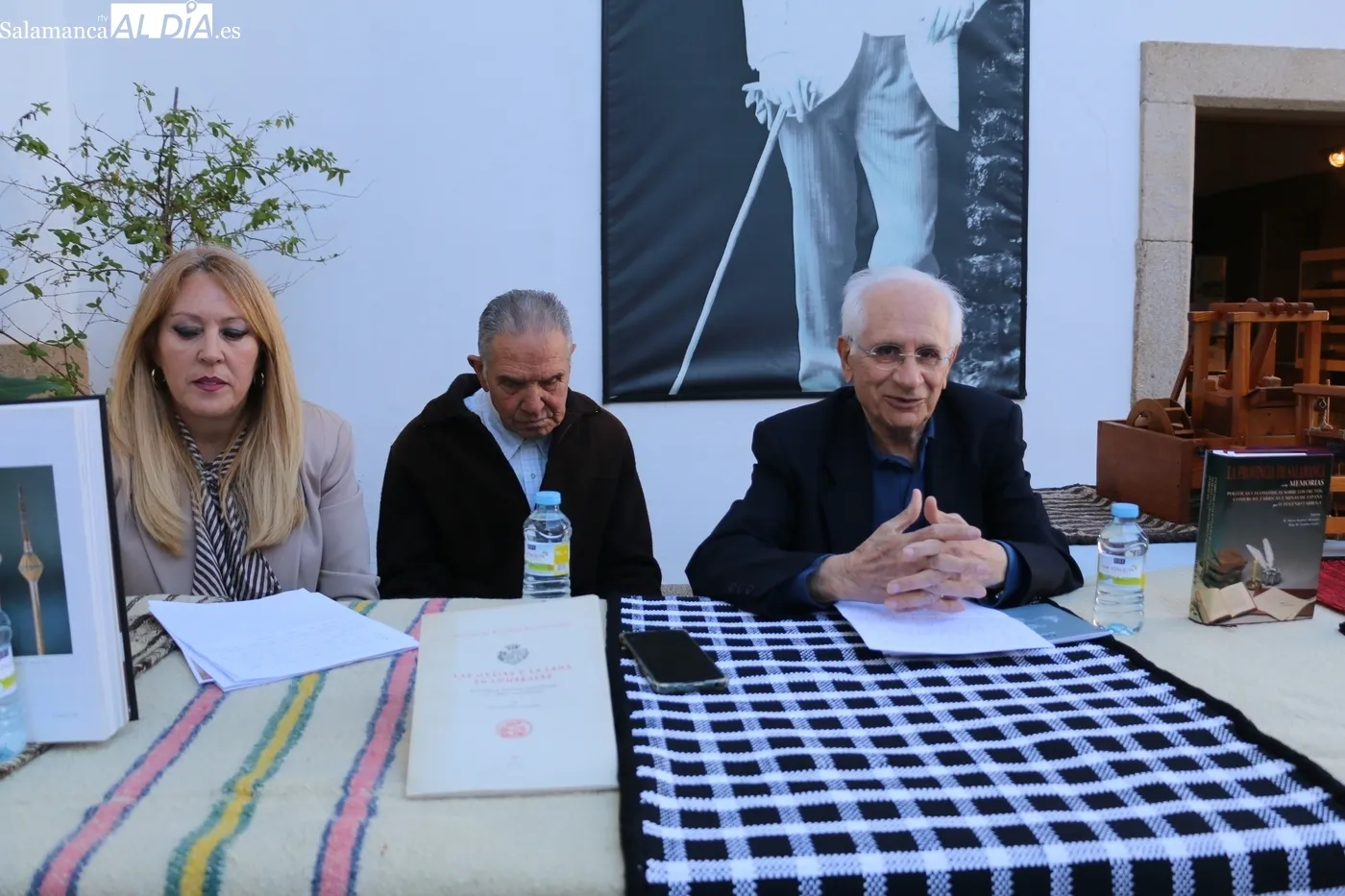 Presentación del Cuaderno 'Los telares de Lumbrales... / CORRAL