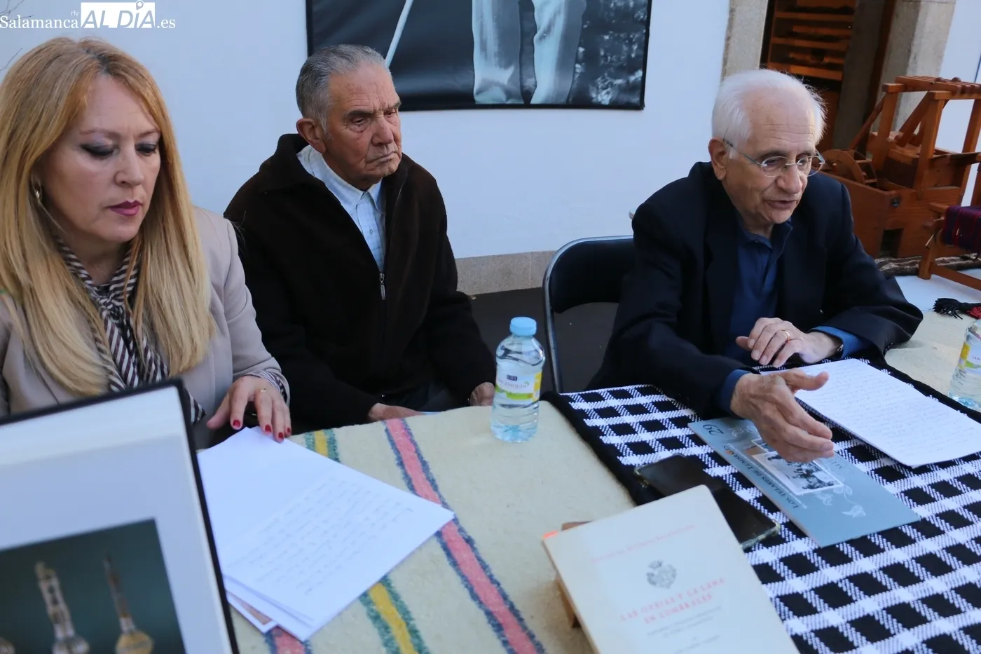 Presentación del Cuaderno 'Los telares de Lumbrales... / CORRAL
