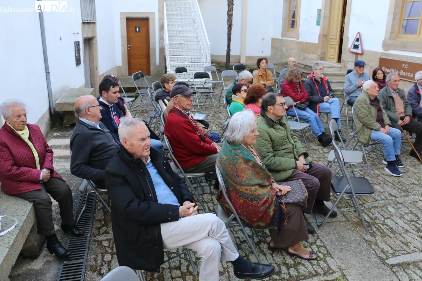 Presentación del Cuaderno 'Los telares de Lumbrales... / CORRAL