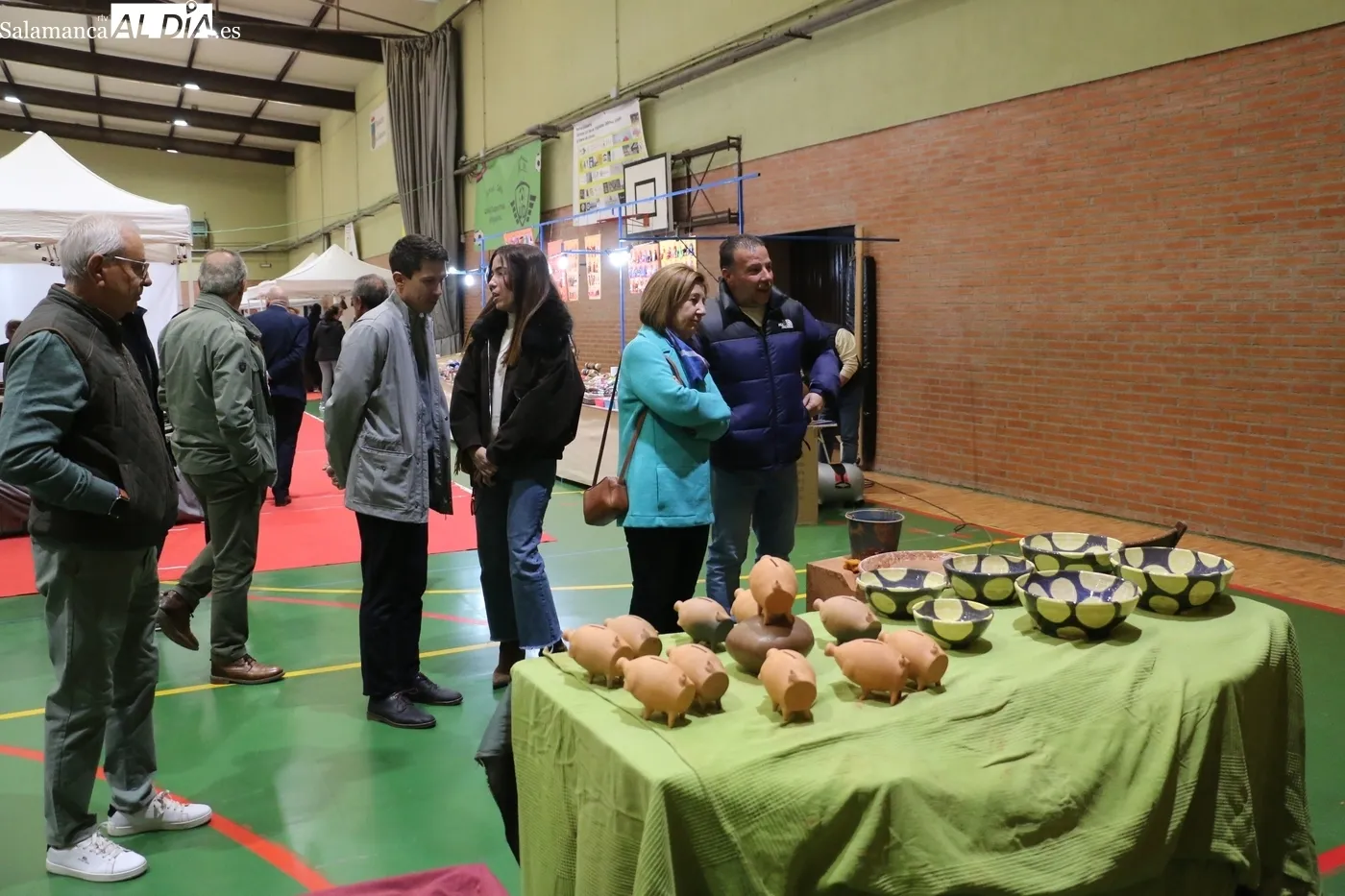 La Feria Agroalimentaria de Vitigudino cuenta con una treintena de expositores / CORRAL  