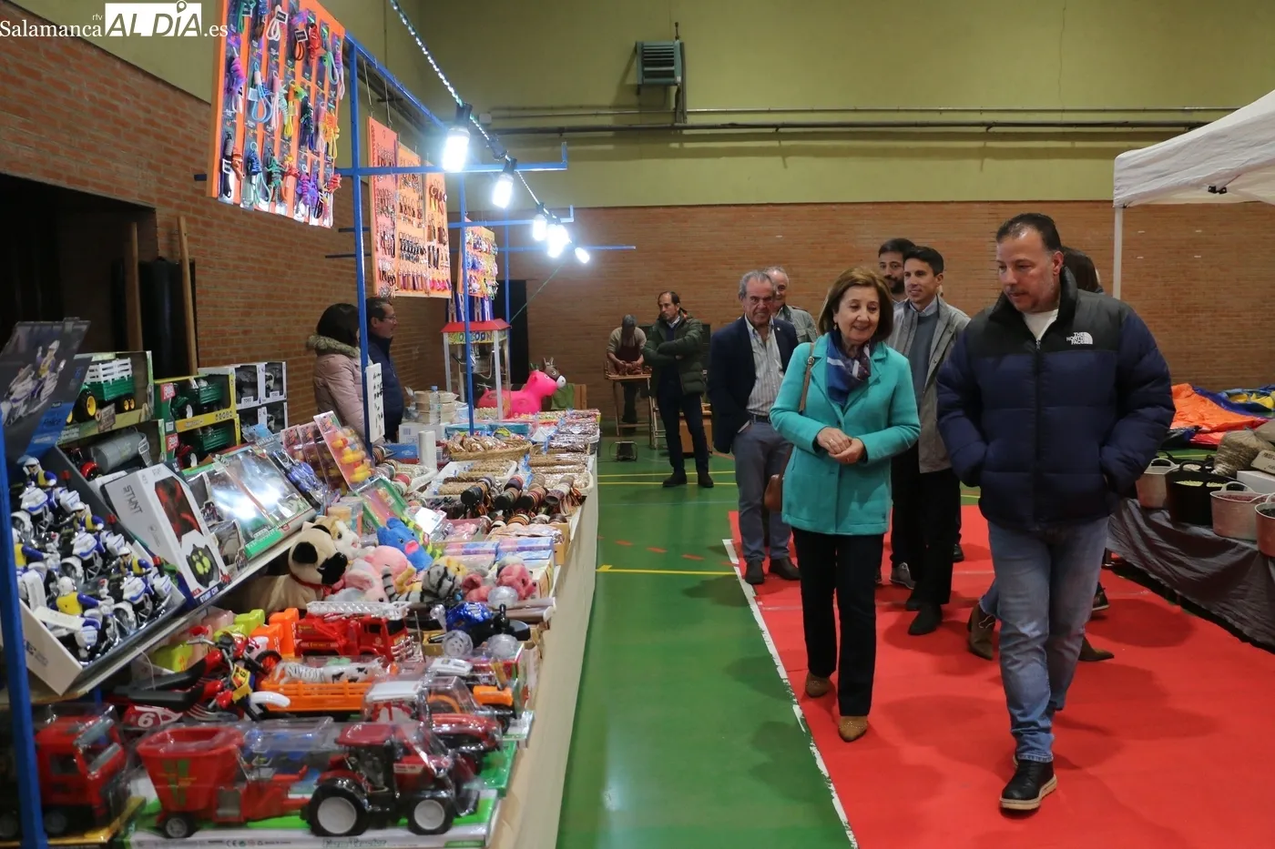 La Feria Agroalimentaria de Vitigudino cuenta con una treintena de expositores / CORRAL  